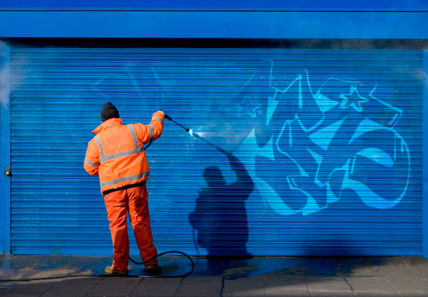 Best Garage Pressure Washing  in South Hill, WA